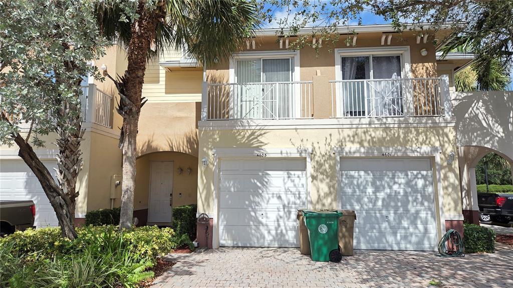 4605 SW 75th Way in Davie, FL - Building Photo