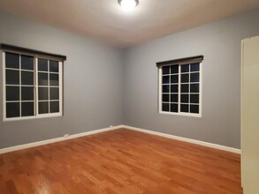 4032 Suter St, Unit Upper in Oakland, CA - Foto de edificio - Building Photo