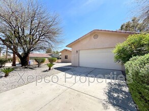 64543 Brae Burn Ave in Desert Hot Springs, CA - Building Photo - Building Photo