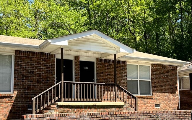 property at 800 Lullwater Rd