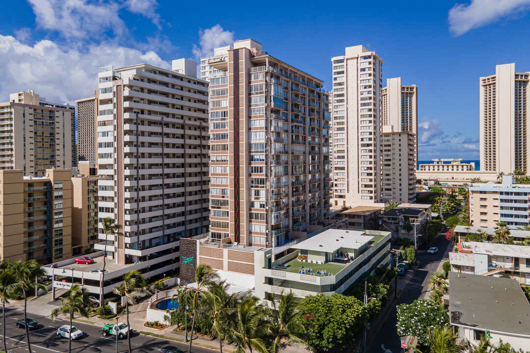 Waikiki Skyliner in Honolulu, HI - Building Photo