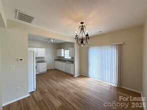 9402 Darwick St in Charlotte, NC - Building Photo - Building Photo