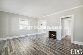 4117 Thornton Ave in Toledo, OH - Building Photo - Building Photo