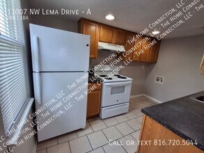 11007 NW Lema Dr in Kansas City, MO - Building Photo - Building Photo