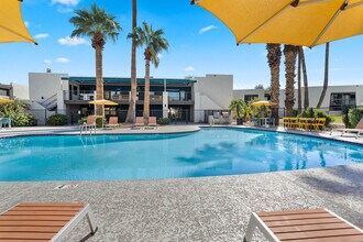 The Glen at Old Town in Scottsdale, AZ - Foto de edificio - Building Photo