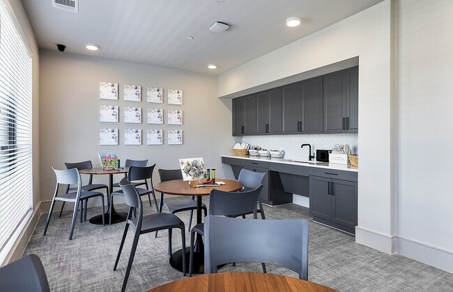 The Luxe at Lewisville