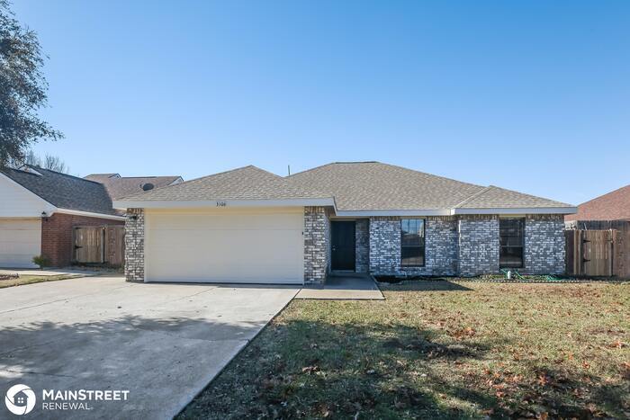 3106 Hillcrest Dr in Rowlett, TX - Building Photo