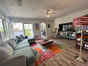 4901 27th Ave S in Gulfport, FL - Building Photo - Building Photo