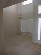 148 Columbia Dr in Poinciana, FL - Building Photo - Building Photo