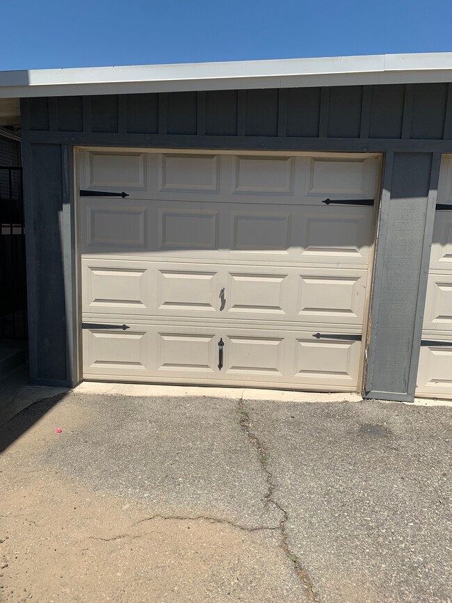 317 Jessie St in San Fernando, CA - Building Photo - Building Photo