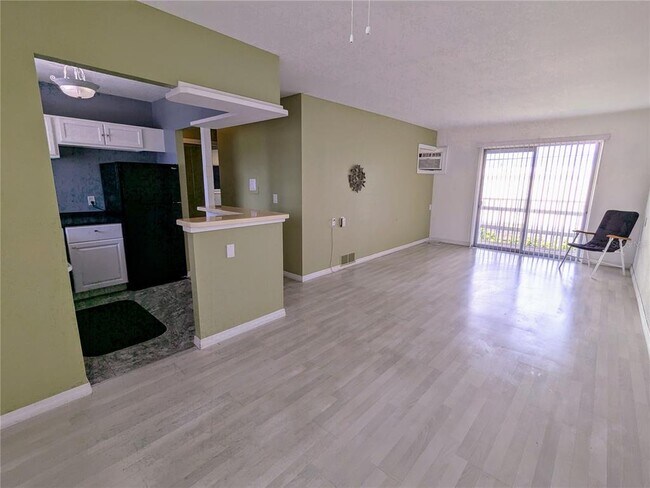 5893 Todd St in Bradenton, FL - Building Photo - Building Photo