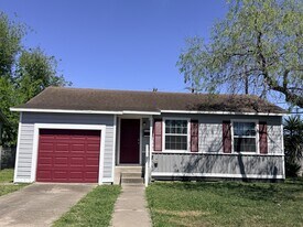 3138 Westgard St in Corpus Christi, TX - Building Photo
