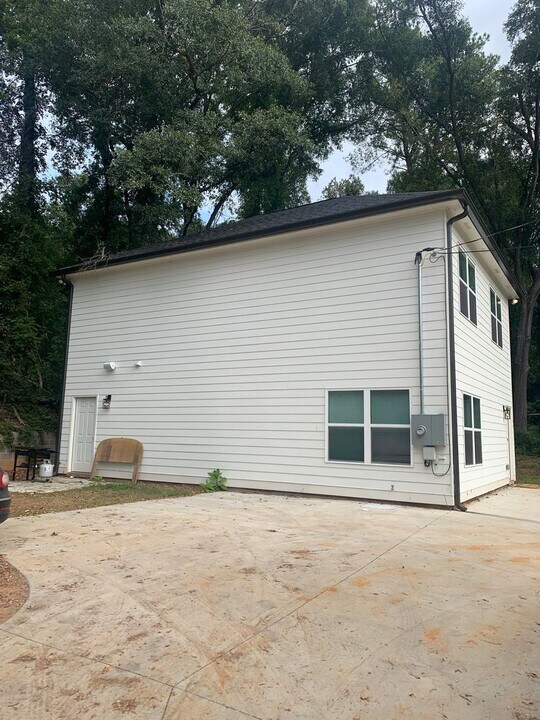 187 Strickland Ave in Athens, GA - Building Photo