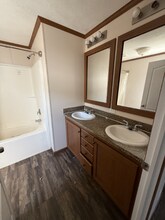 363 Shummard Branch in Oxford, MI - Building Photo - Building Photo