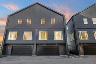 14104 Faith Frst Dr in Houston, TX - Building Photo