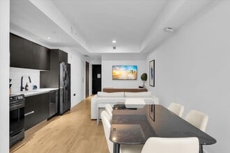 398 NE 5th St, Unit 3714 in Miami, FL - Building Photo - Building Photo