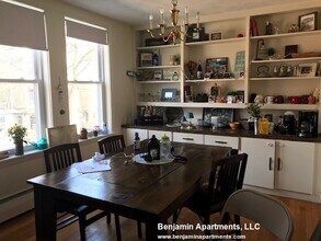 312 Tappan St, Unit 5 in Brookline, MA - Building Photo - Building Photo