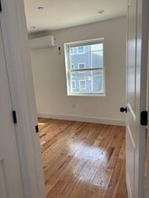 1-44 B 26th St in Queens, NY - Building Photo - Building Photo