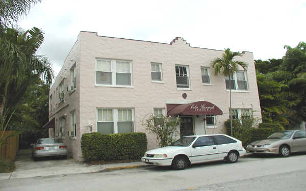Colee Hammock Apartments in Fort Lauderdale, FL - Foto de edificio - Building Photo