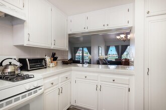 28 Cll Encinitas in Rancho Mirage, CA - Building Photo - Building Photo