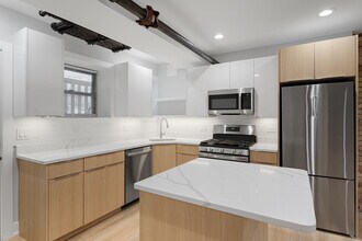 1245 W Morse Ave in Chicago, IL - Building Photo - Building Photo