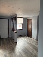 404 E Wood St in Lowellville, OH - Building Photo - Building Photo