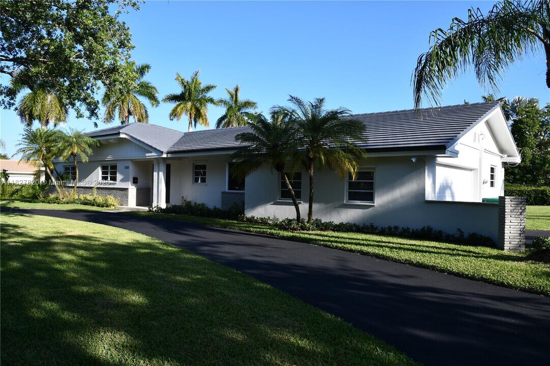 7200 SW 132nd St in Miami, FL - Building Photo