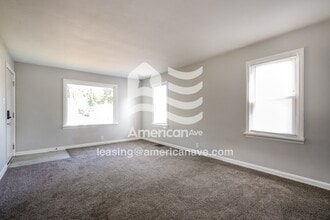 1201 Clover St in South Bend, IN - Building Photo - Building Photo