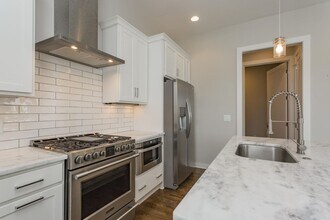 704 Porter Rd in Nashville, TN - Building Photo - Building Photo