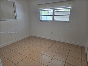 5451 E 2nd Ave in Hialeah, FL - Building Photo - Building Photo