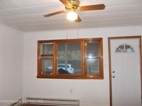 909 Slocum Ave in Scranton, PA - Building Photo - Building Photo