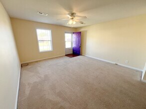 528 Luxury Dr in Clarksville, TN - Building Photo - Building Photo