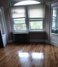 5110 Wayne Ave, Unit 3rd Fl in Philadelphia, PA - Foto de edificio - Building Photo