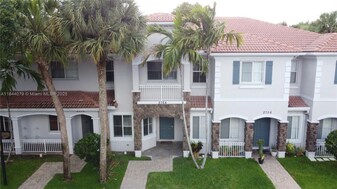 2764 SW 83rd Ave in Miramar, FL - Building Photo