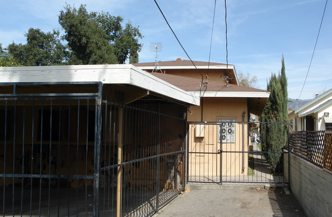 235 E 19TH St in San Bernardino, CA - Building Photo - Building Photo