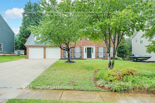 4516 Brownes Ferry Rd in Charlotte, NC - Foto de edificio - Building Photo