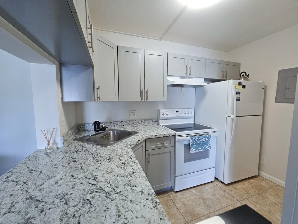 3612 Alder Dr in West Palm Beach, FL - Building Photo