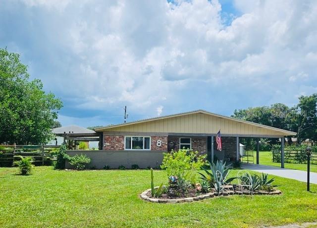 8 Silver Way in Ocala, FL - Building Photo