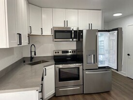 West End Villas in San Rafael, CA - Building Photo