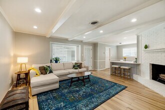 4411 Deer Lodge Dr in Houston, TX - Building Photo - Building Photo