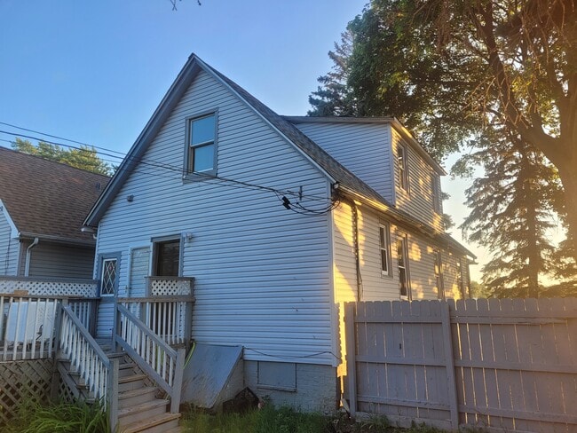 property at 1803 Hervey Ave