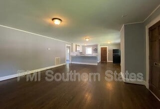 303 W Buford St in Gaffney, SC - Building Photo - Building Photo