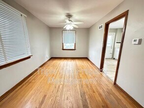 8664 Belhaven Dr in St. Louis, MO - Building Photo - Building Photo