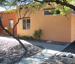 2719-2727 N Flanwill Blvd in Tucson, AZ - Building Photo - Building Photo