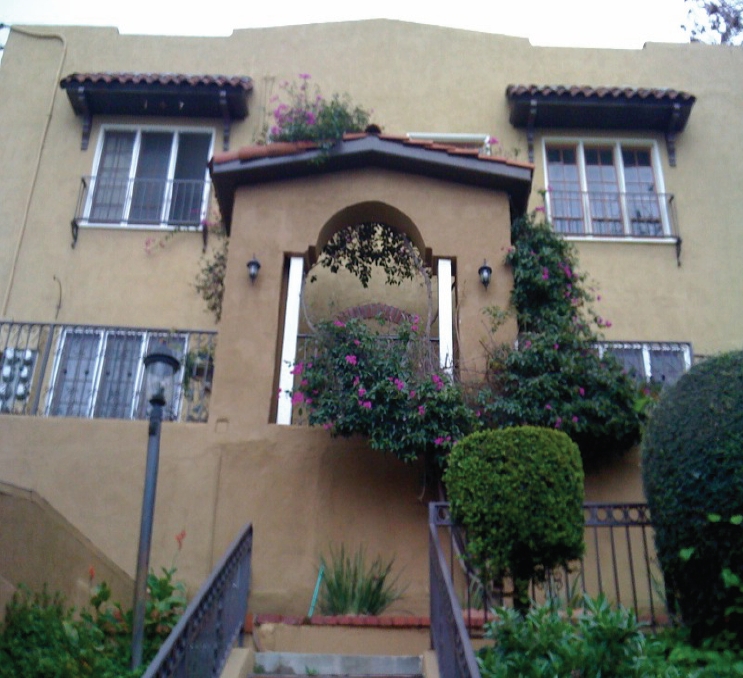 The Laguna Apartments in Los Angeles, CA - Building Photo