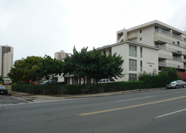 Parkside Terrace in Honolulu, HI - Building Photo - Building Photo