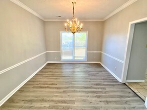 2373 Meadow Ridge Dr in Memphis, TN - Building Photo - Building Photo