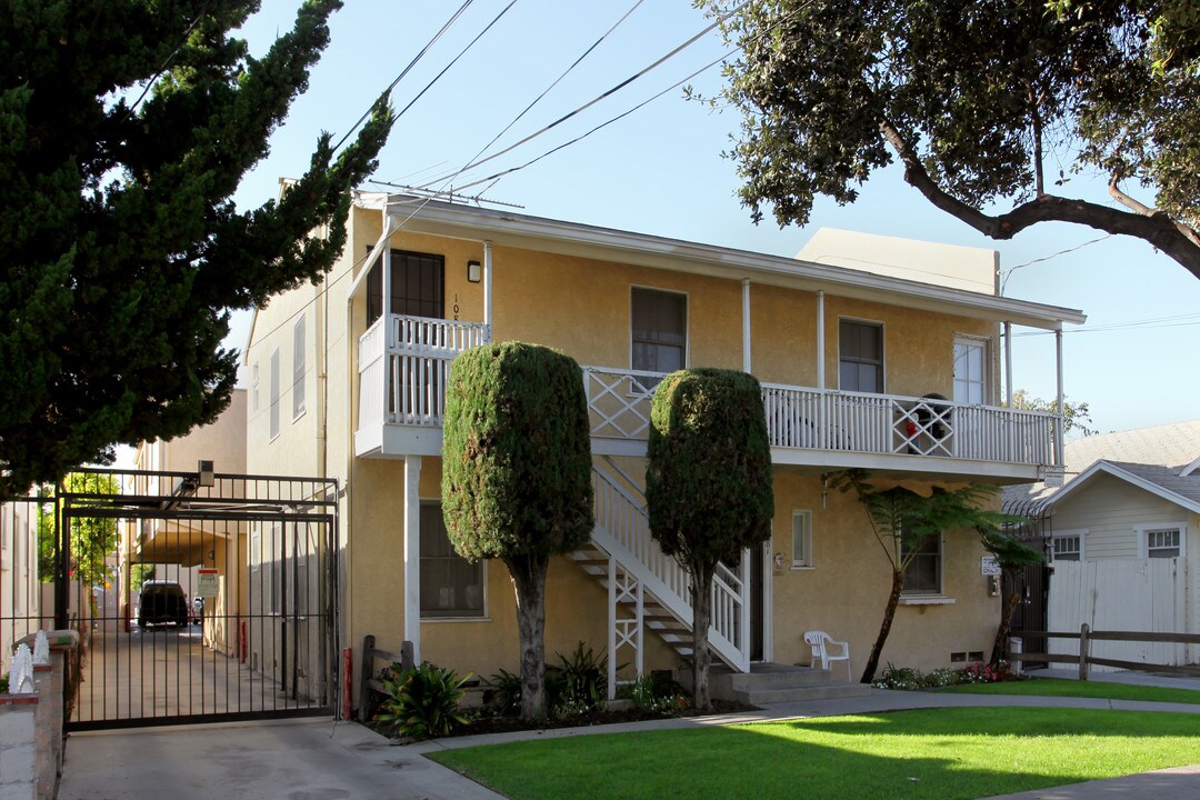1081 Temple Ave in Long Beach, CA - Foto de edificio