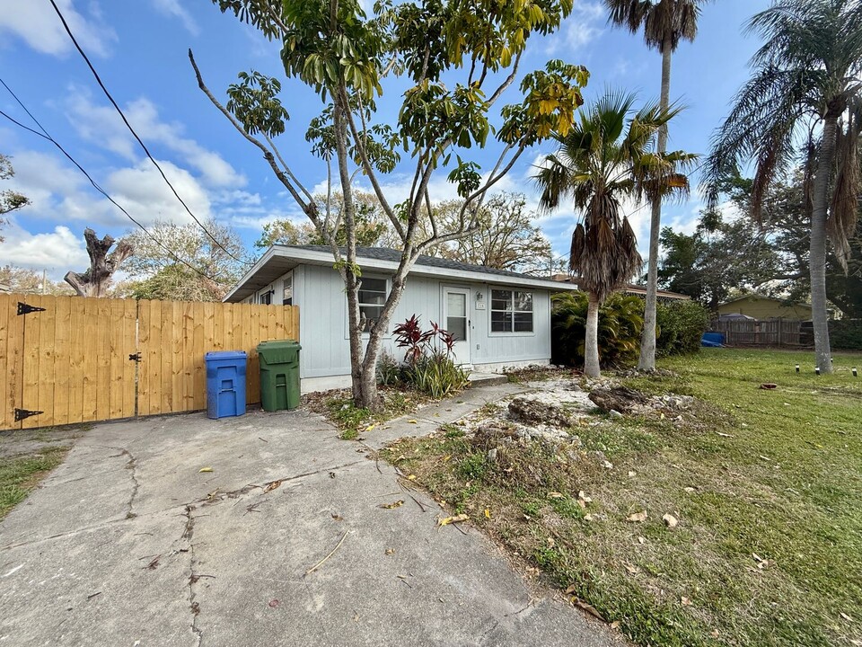 516 23rd Ave W in Bradenton, FL - Building Photo