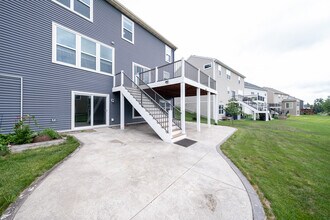 9183 Lighthouse Ln in Woodbury, MN - Building Photo - Building Photo